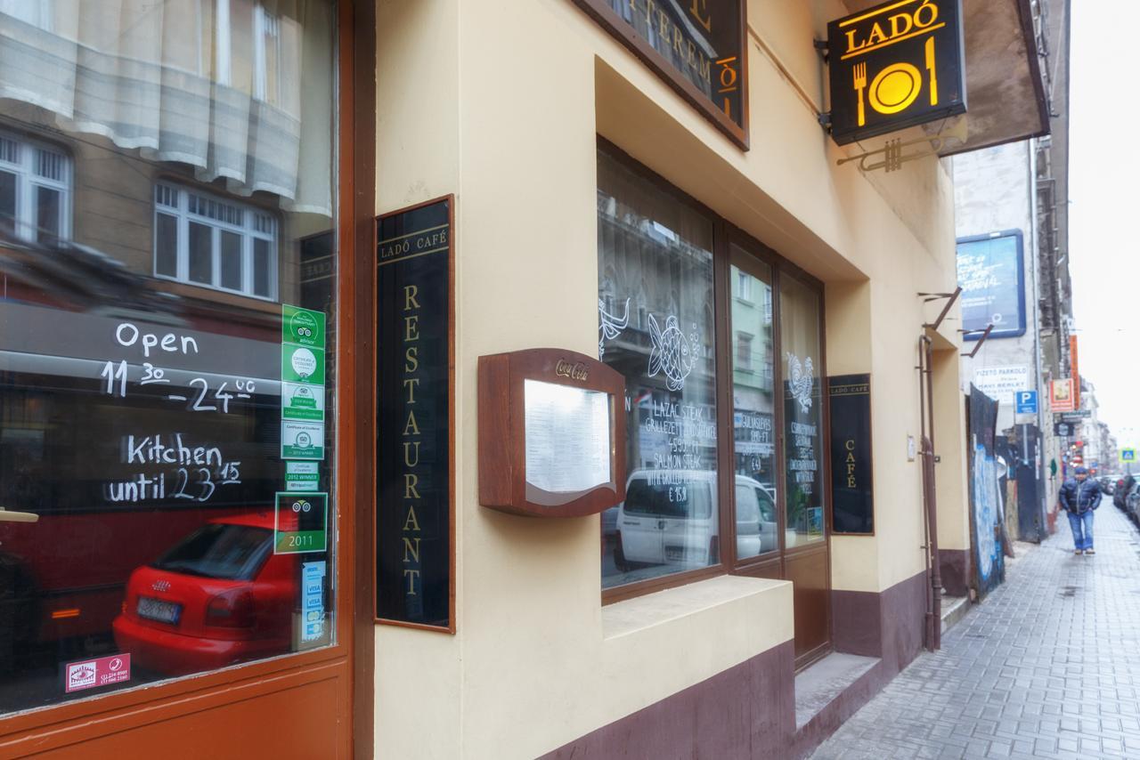 Julia Superior Apartment In The City Center. Budapest Luaran gambar